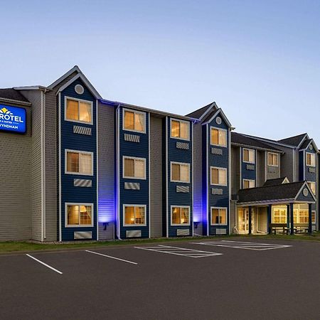 Microtel Inn & Suites By Wyndham New Ulm Экстерьер фото